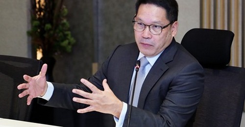 “ขุนคลัง” รับบาทแข็งค่าสุดรอบ 6 ปี กระทบส่งออกเพิ่ม-ชี้ธปท.ดูแลใกล้ชิด