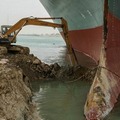 Update - ภารกิจลากเรือขวาง ‘คลองสุเอซ’ ยังไม่มีแววสำเร็จ