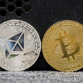  บิตคอยน์-อีเธอร์เรียมร่วงหนัก หลังตลาดหุ้นสหรัฐดิ่งต่อเนื่อง-กังวลเฟดขึ้นดอกเบี้ย