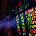 S&P/ASX 200 ปิดร่วง 102.20 จุด จากแรงขายหุ้นแบงก์-เฮลท์แคร์